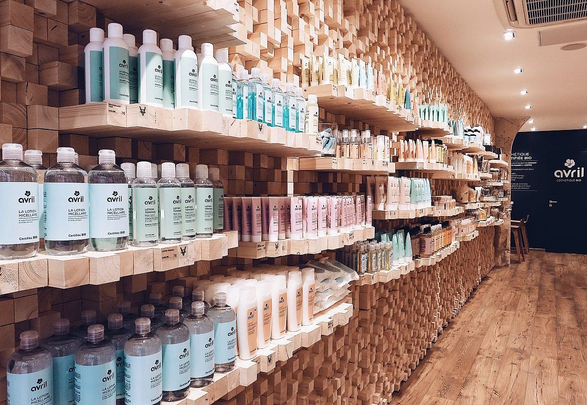 Corner soins et accessoires de la boutique Avril