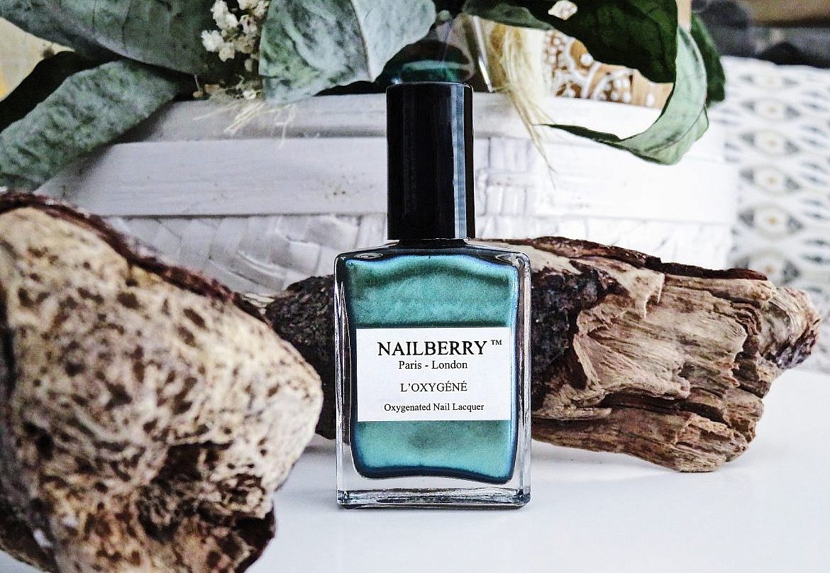 vernis-glamazon-nailberry