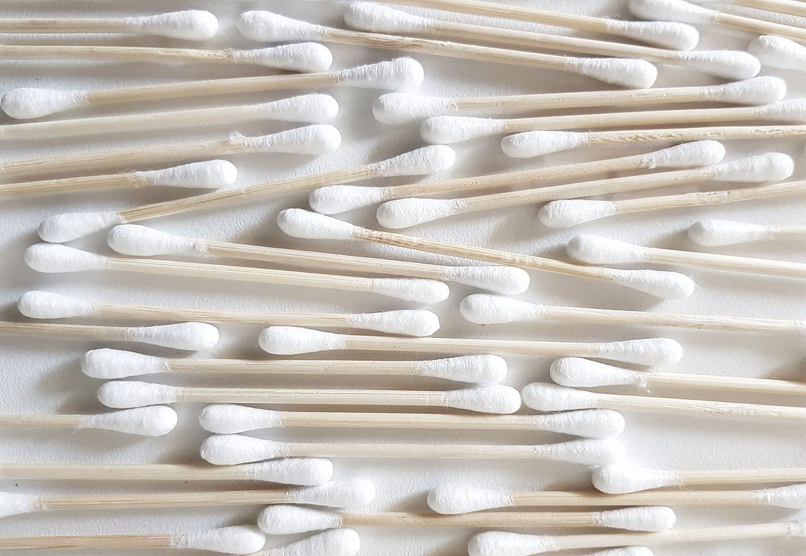 coton-tige-reutilisable-vs-coton-tige-jetable