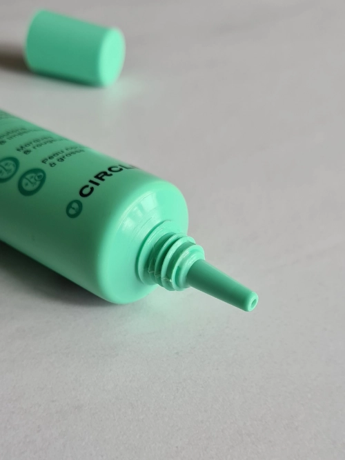 embout-tube-neat-circles